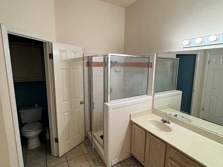 4719 Castleman Dr — Photo 7
