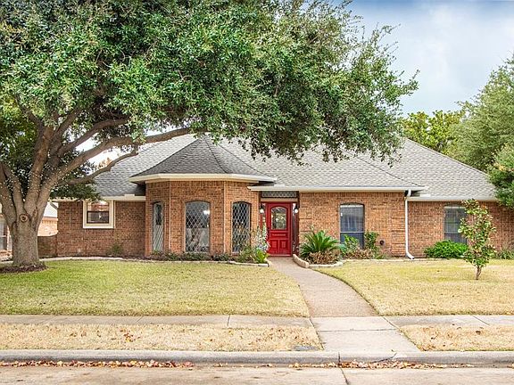 2nd image of 2500 La Vida Pl