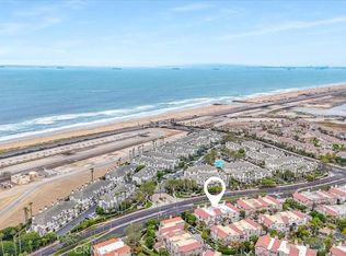 19381 Maidstone Ln, Huntington Beach, CA 92648
