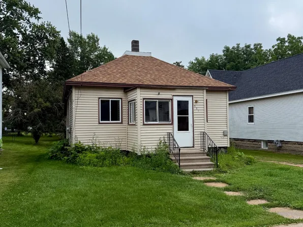 921 Fulton St, Antigo, WI 54409