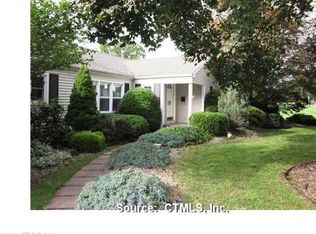 901 Maple St, Wethersfield, CT 06109