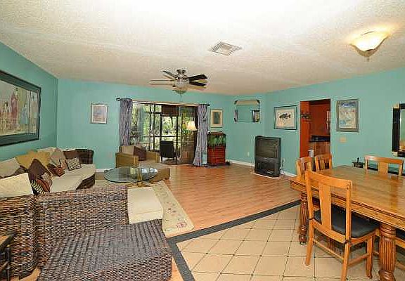 Home For Sale In Sandalfoot