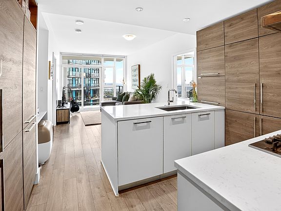 4th image of 7358 Edmonds St #2906