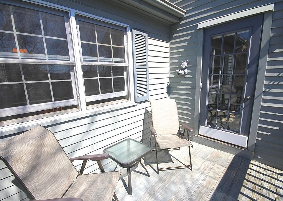 91 Freedom Holw Salem MA Zillow