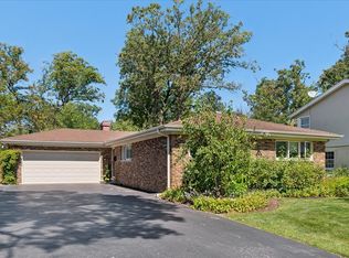 222 W Scranton Ave, Lake Bluff, IL 60044