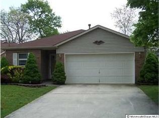 1360 Gleniffer Hill Rd, Toms River, NJ