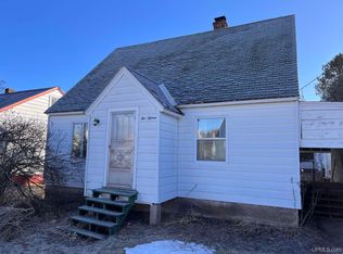 215 Prospect St, Ishpeming, MI 49849