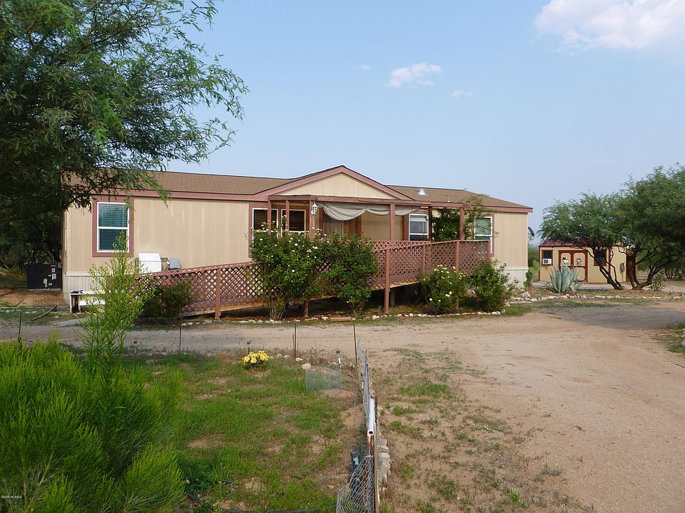 1st image of 805 W Desert Rose Ln