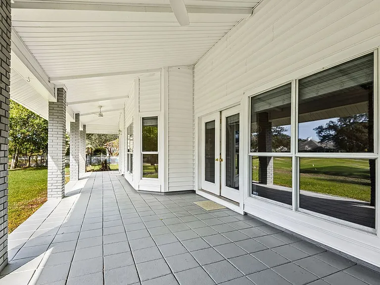 83 Lake Lorraine Cir — Photo 49
