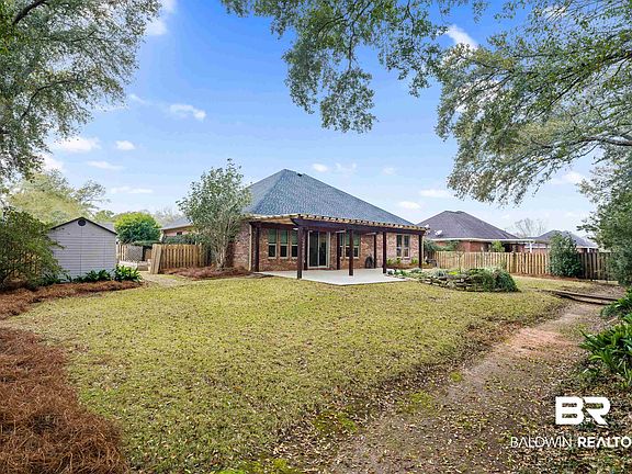 4th image of 100 Hazel Ln