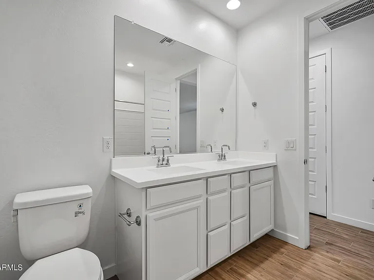 12617 W Kaler Dr — Photo 23