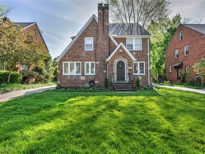 2327 Canterbury Rd, University Heights, OH, 44118
