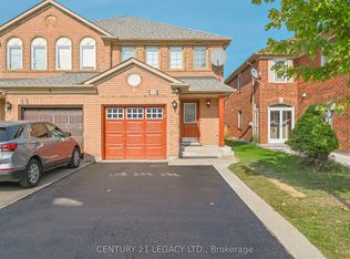 15 Dusty Star Rd, Brampton, ON L6R1Y5