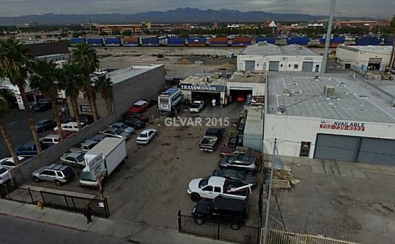 5th image of 924 S Main St