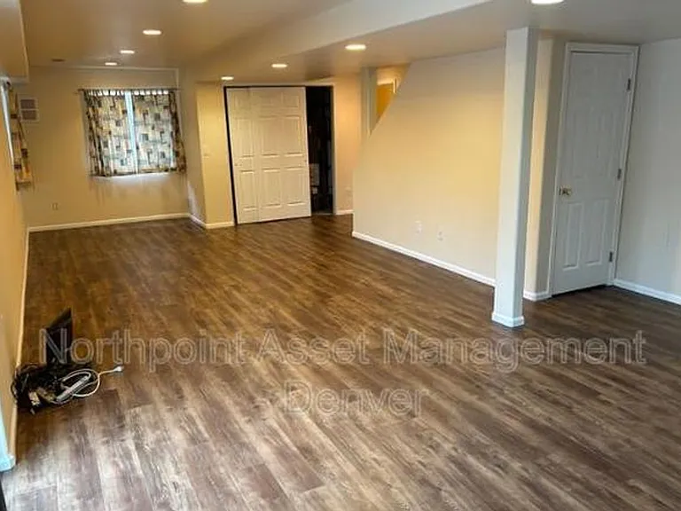 9534 High Cliffe St — Photo 13