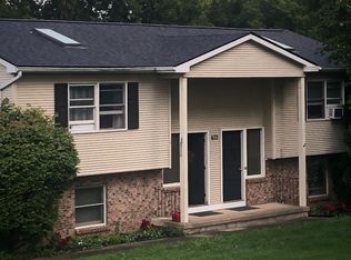 672 Crowley Rd #B, Farmington, NY 14425