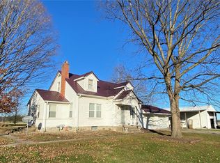 404 E Effingham Ave, Vernon, IL 62875