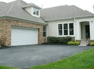 8249 Julian Dr, Westerville, OH
