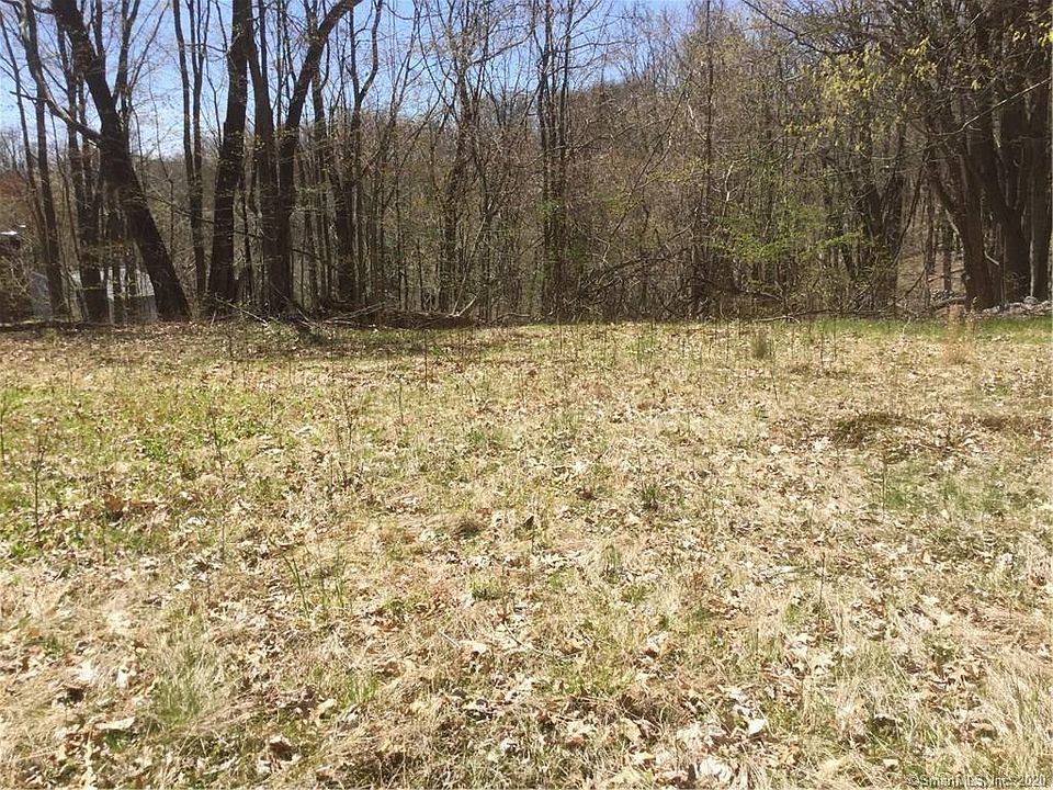 2nd image of 134 Clark Hill Rd