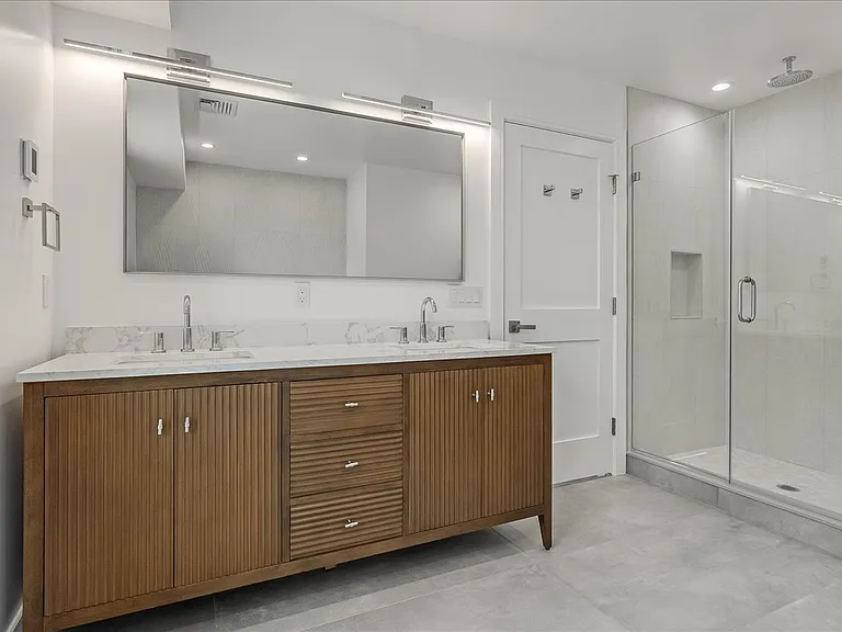50 Walnut St #A — Photo 20
