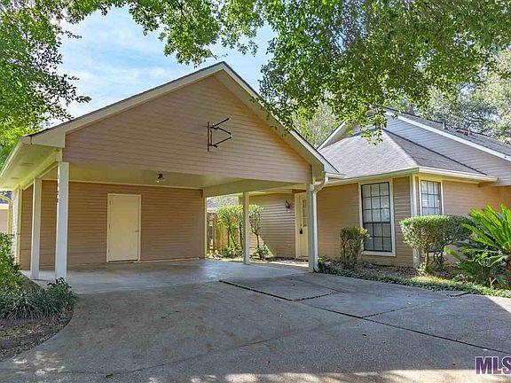 3rd image of 1626 W Fairview Dr