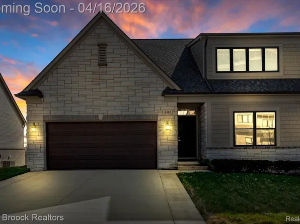 495 Cornerstone Dr, Oxford, MI 48371