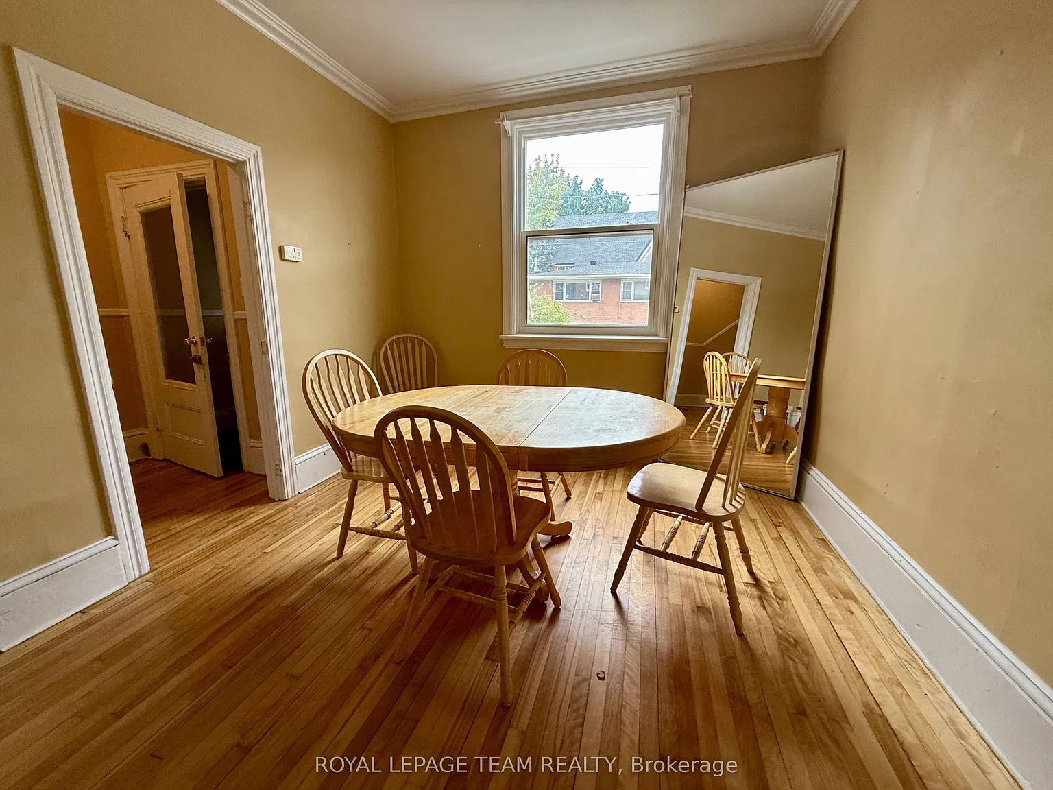 3 bed, $2,995 — Photo 2