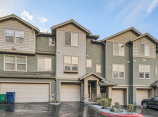15325 SE 155th Pl UNIT J2, Renton, WA 98058