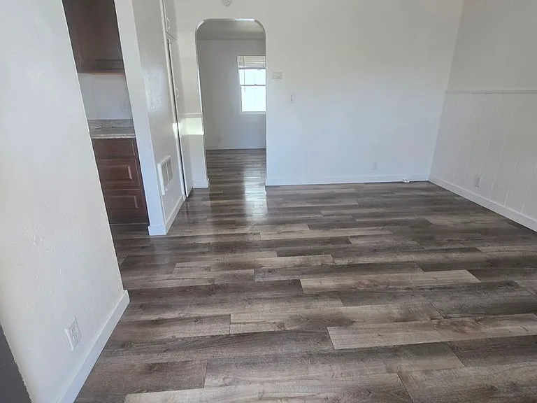 1029 S Division St #9 — Photo 4