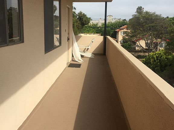 3rd image of 1111 California Ave APT 1