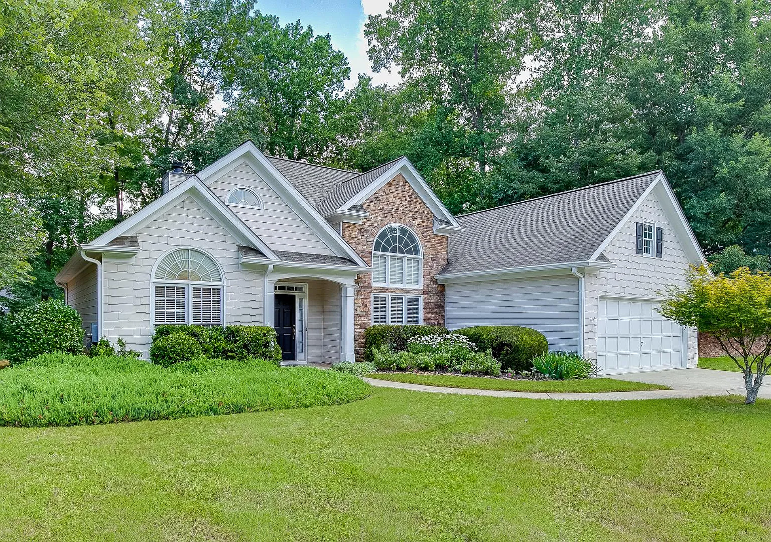 6440 Deep Woods Ct — Photo 1