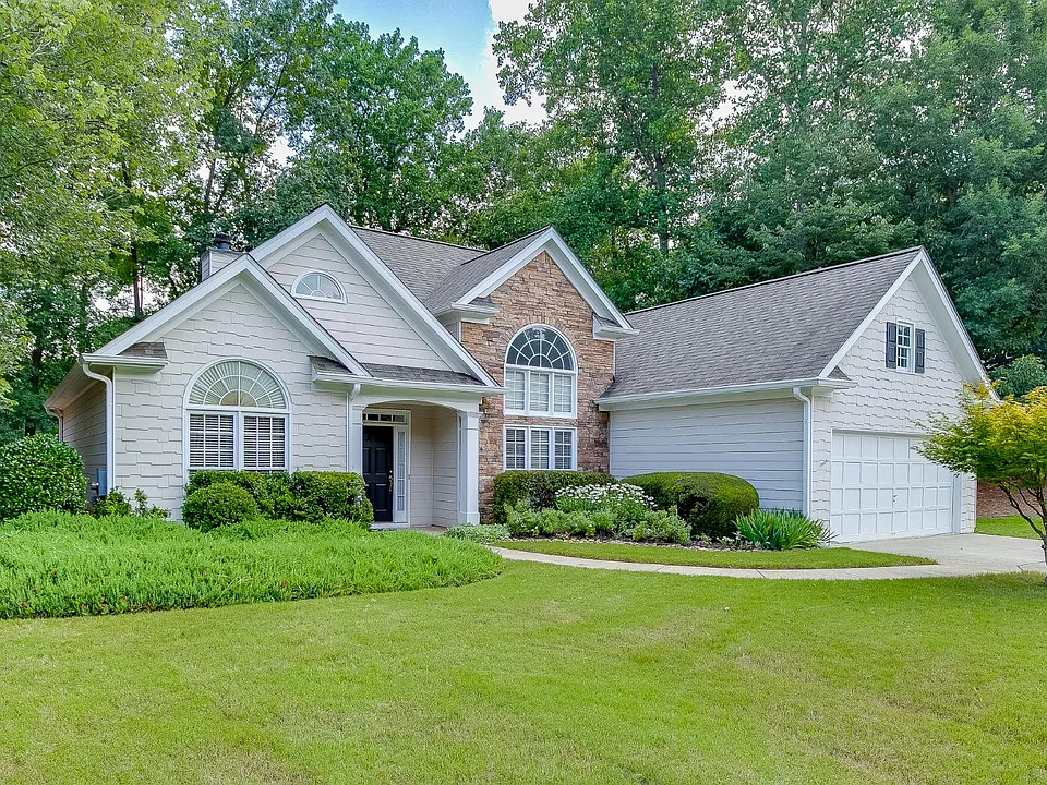 6440 Deep Woods Ct