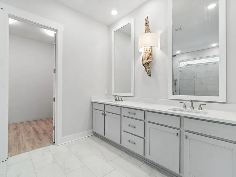 Master bath.