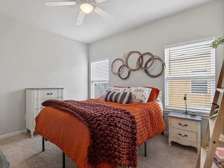 117 Bridle Dr — Photo 38