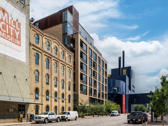 750 S 2nd St APT 404, Minneapolis, MN 55401