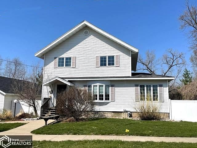 217 Albany St Ottumwa Ia 52501 Zillow