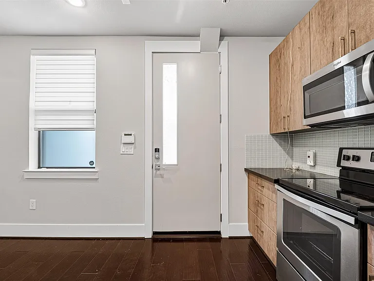 2401 Crawford St #B209 — Photo 13