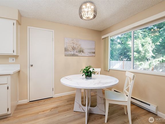 5th image of 17302 NE 45th Street #101