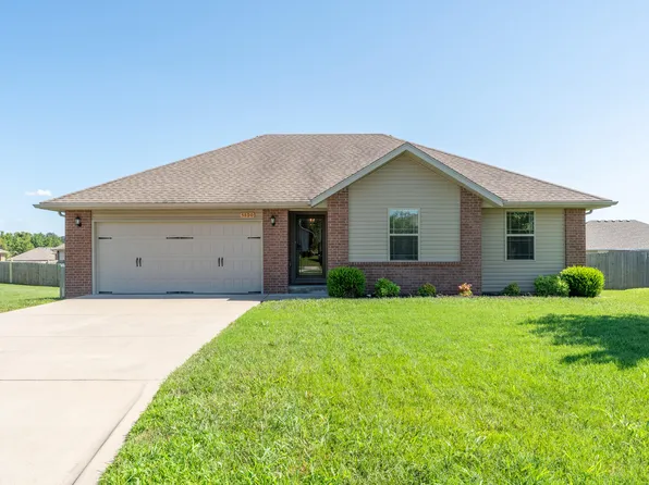 5590 W Sunflower Drive, Springfield, MO 65802