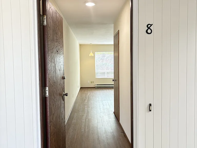540 Williams Ave N #8 — Photo 2
