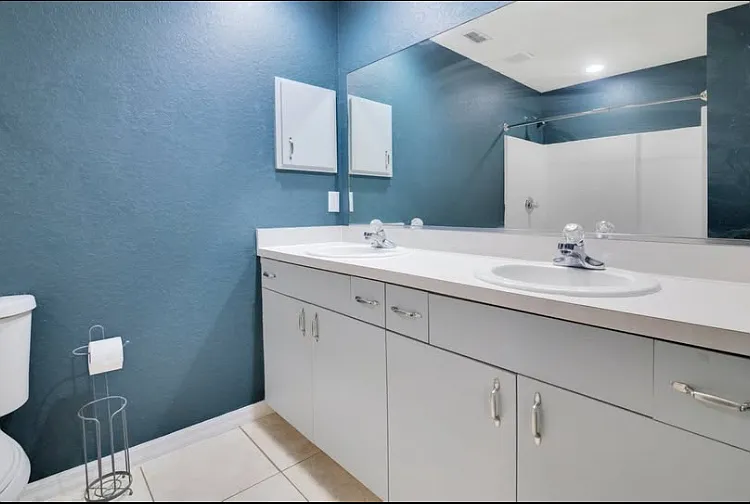 312 W Berckman St — Photo 7