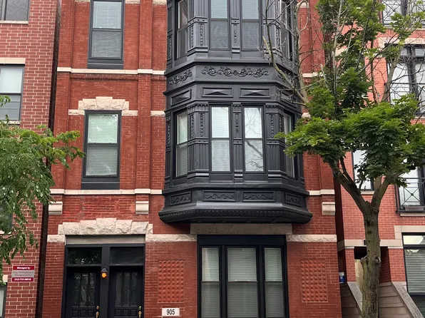 905 S Miller St APT 2, Chicago, IL 60607