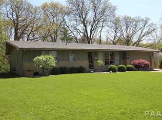 2918 W Greenbrier Ln, Peoria, IL