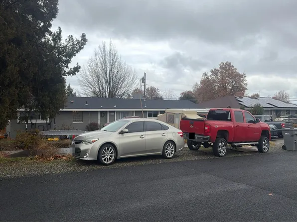 1814 W 11th Ave, Kennewick, WA 99337