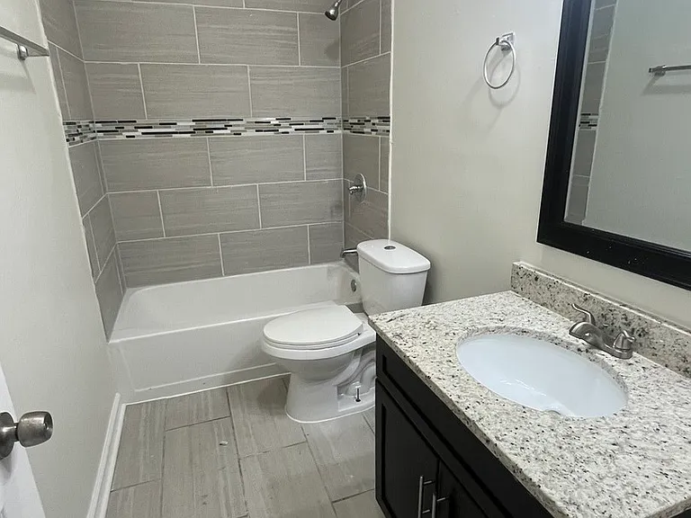 8253 S Brandon Ave #1F — Photo 5