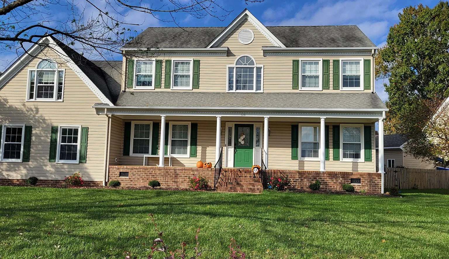 Renovated & Updated Wythe Creek Farms Home — Photo 1