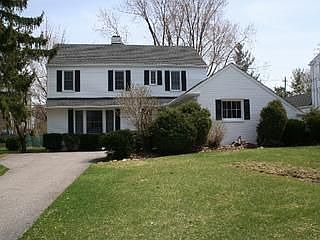2nd image of 24200 Laureldale Rd