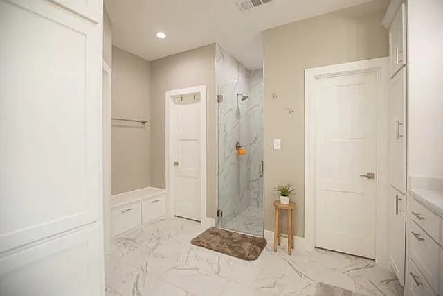 176 Lakeview Cir — Photo 16