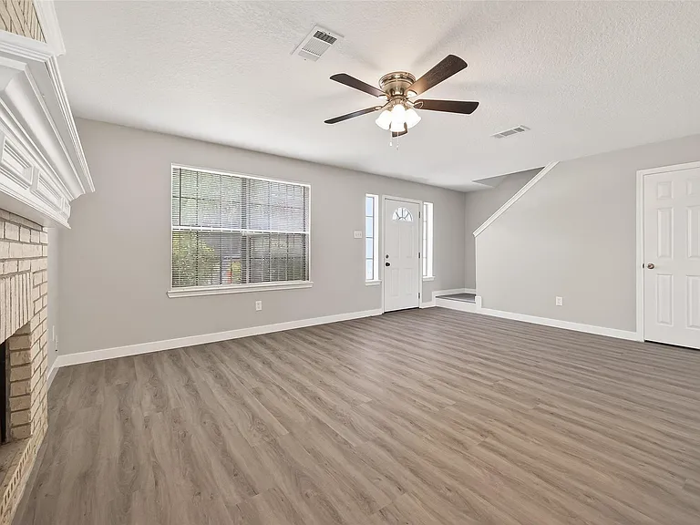 8617 Mapletwist St — Photo 10