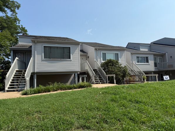 1050 21st Ave NW APT 66